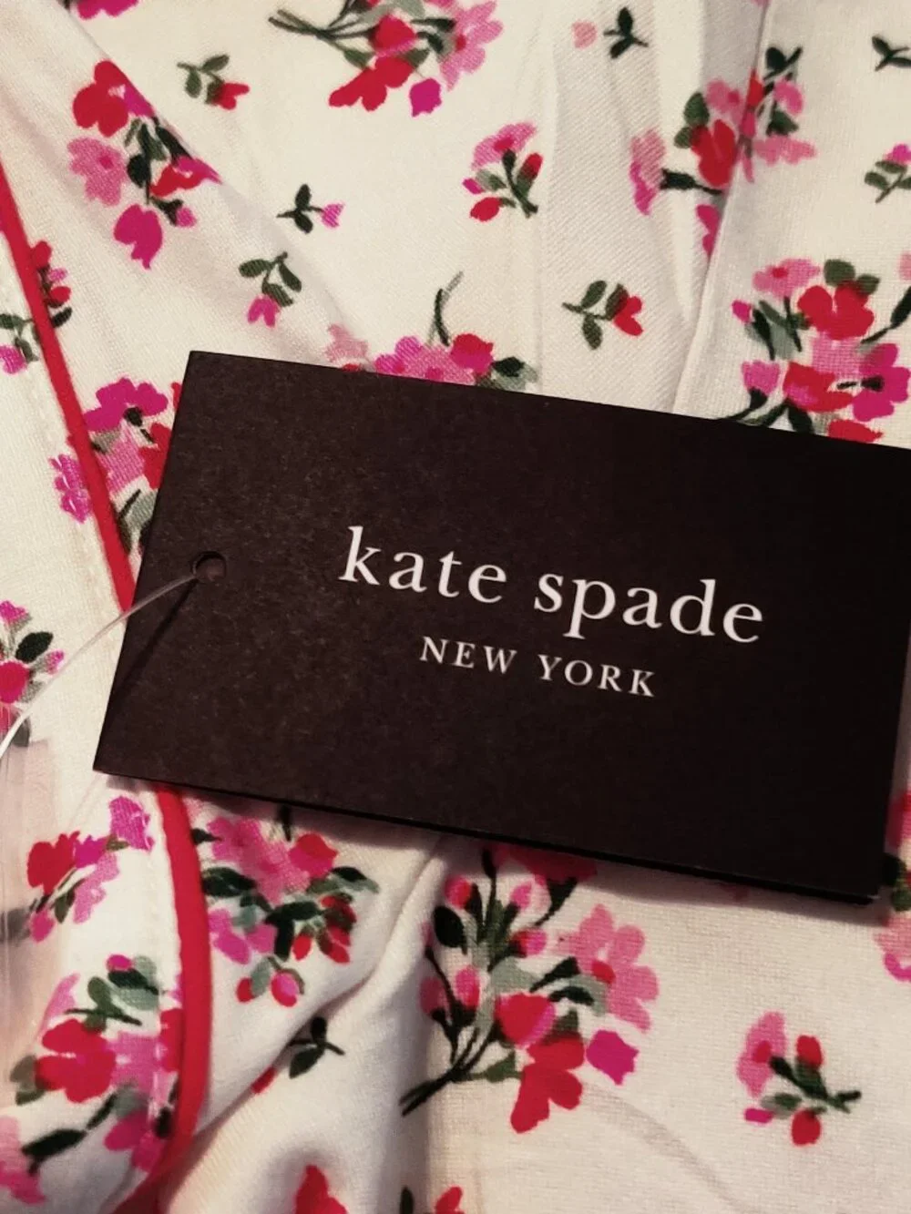 NWT - KATE SPADE - WHITE WITH FLOWERS PAJAMA SHORTS SET - Size M